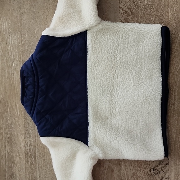 Old Navy Infant Sherpa Jacket - Picture 3 of 3